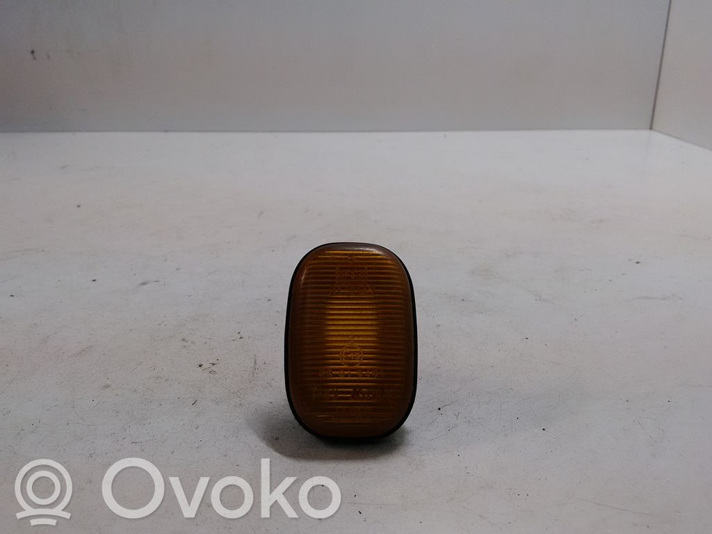 Toyota Avensis Verso Seitenblinker 