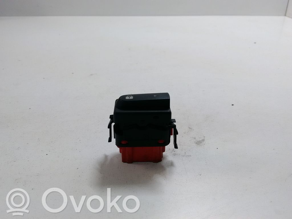Renault Clio II Central locking switch button 