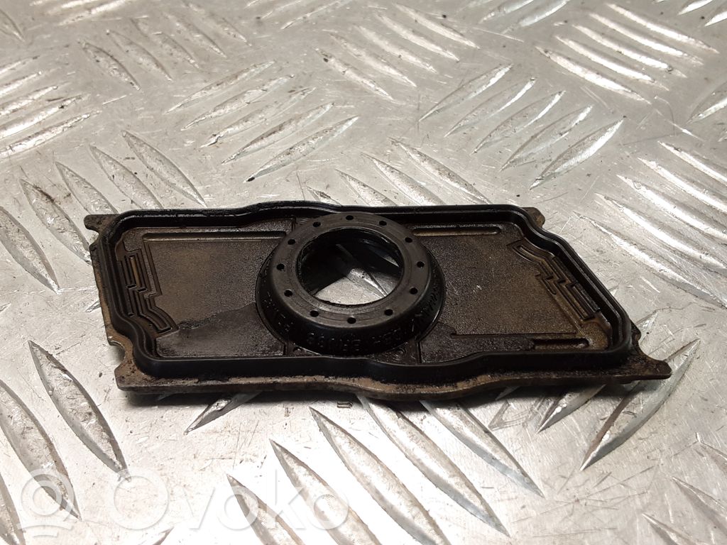Audi A6 S6 C6 4F Fuel Injector clamp holder 
