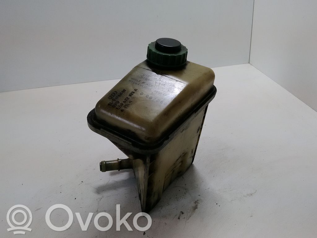 Audi A6 S6 C4 4A Ohjaustehostimen nestesäiliö 