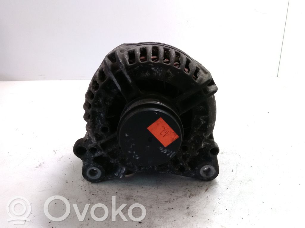 Volkswagen PASSAT B5 Ģenerators 