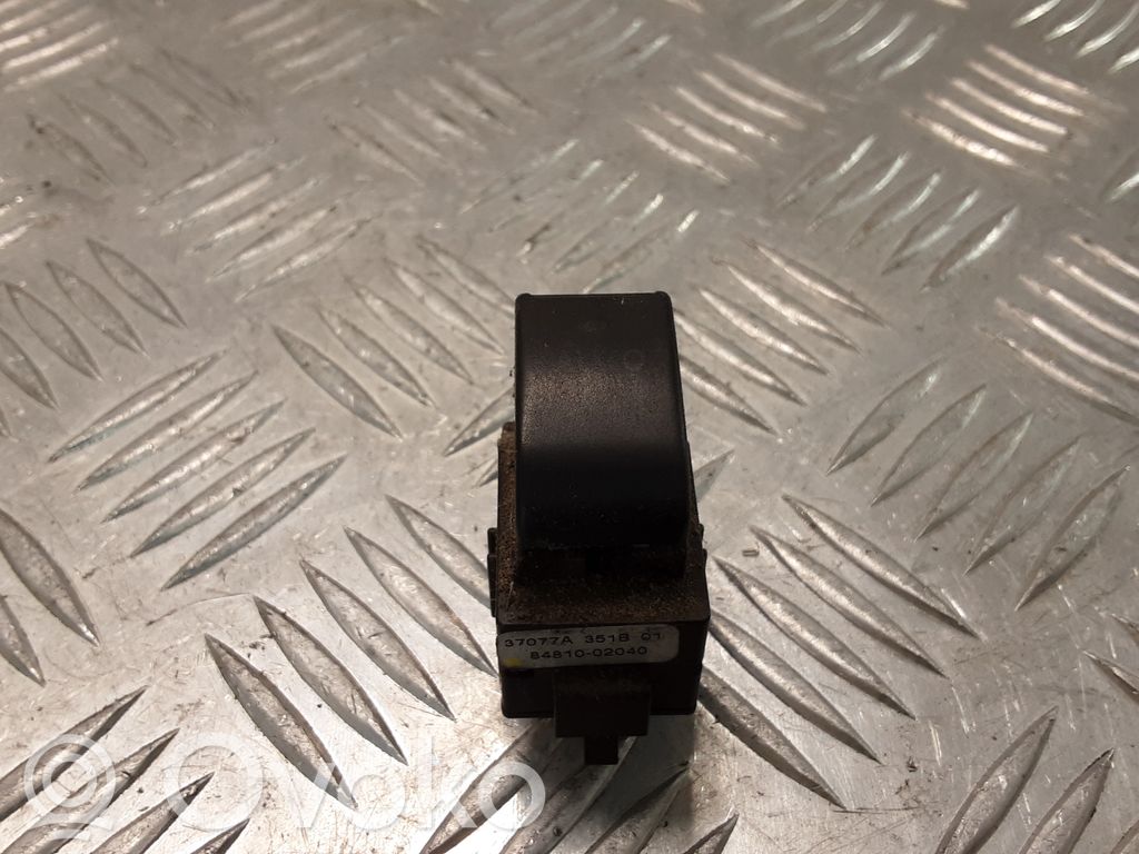 Toyota Corolla E110 Electric window control switch 