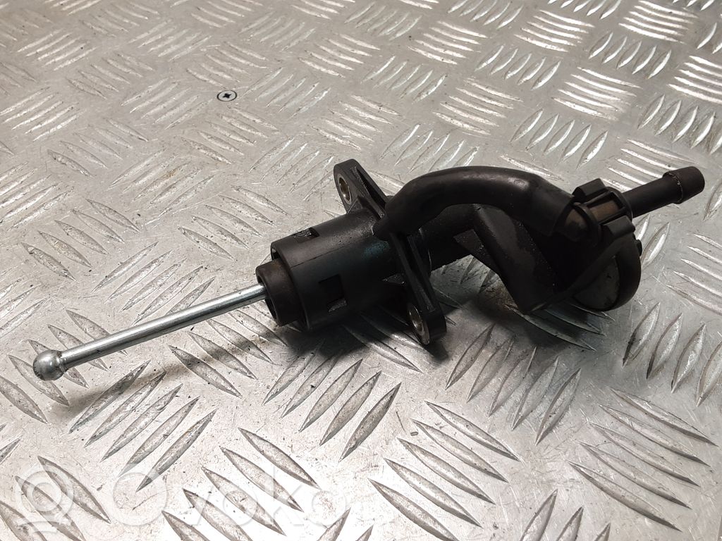 Audi A4 S4 B7 8E 8H Kytkimen pääsylinteri 