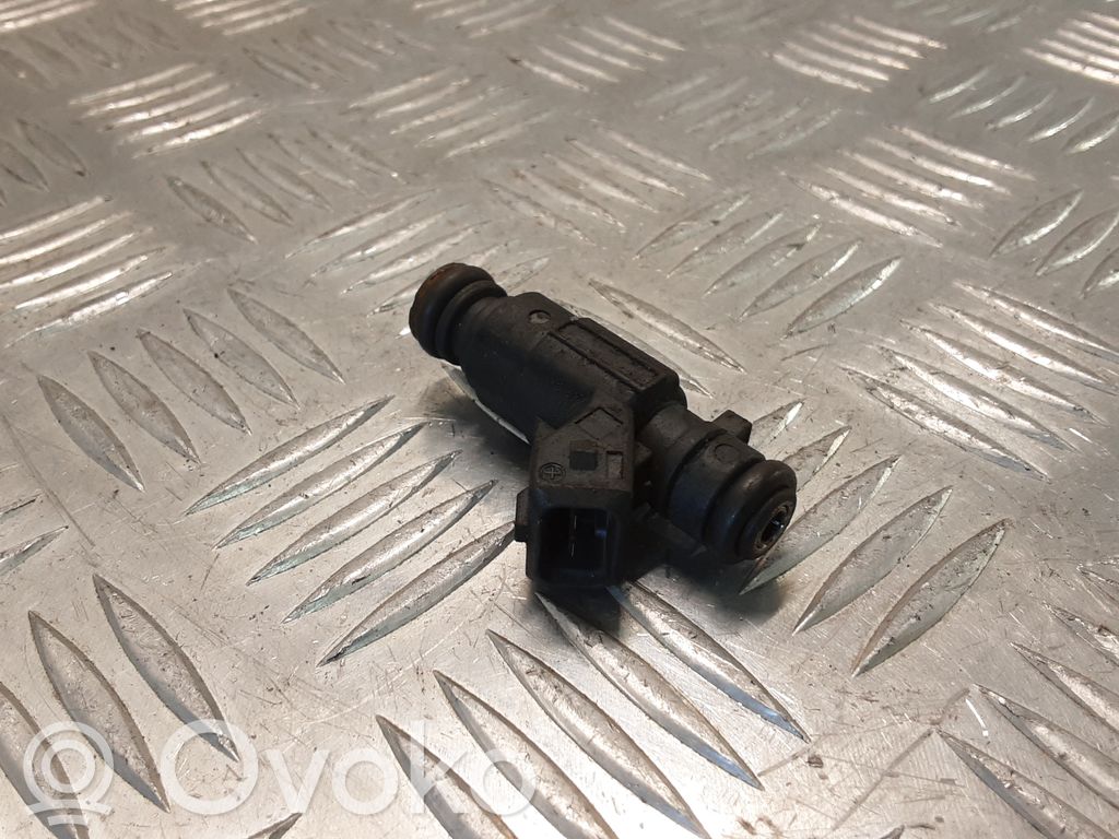 Opel Corsa C Inyector de combustible 