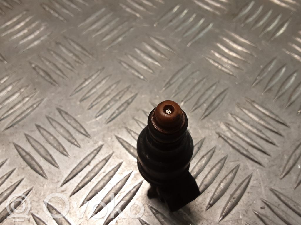 Audi A4 S4 B5 8D Inyector de combustible 
