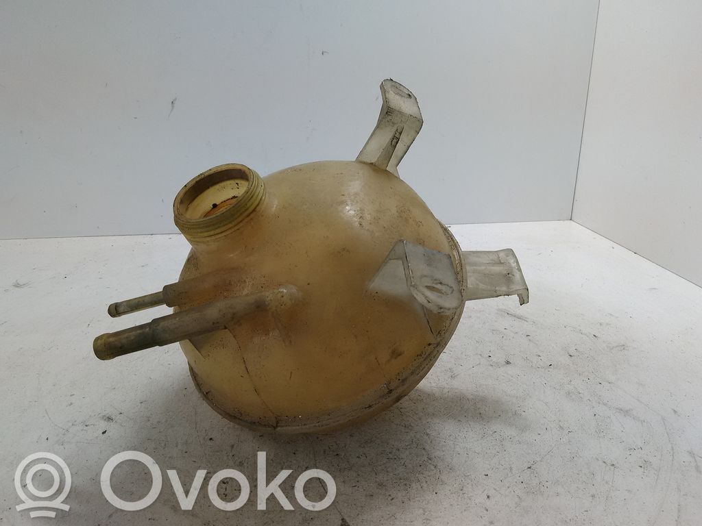 Opel Tigra A Aušinimo skysčio išsiplėtimo bakelis 