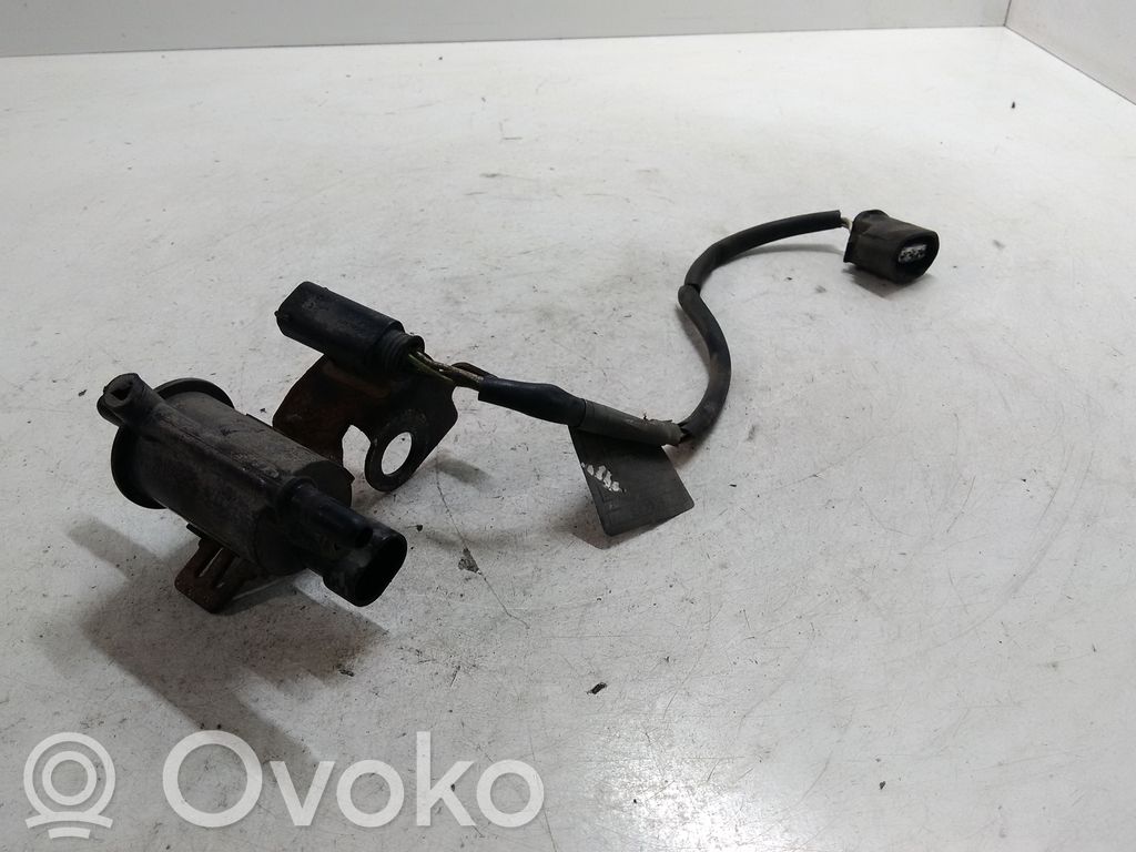 Electroválvula del turbo   1997278,827122,6117097