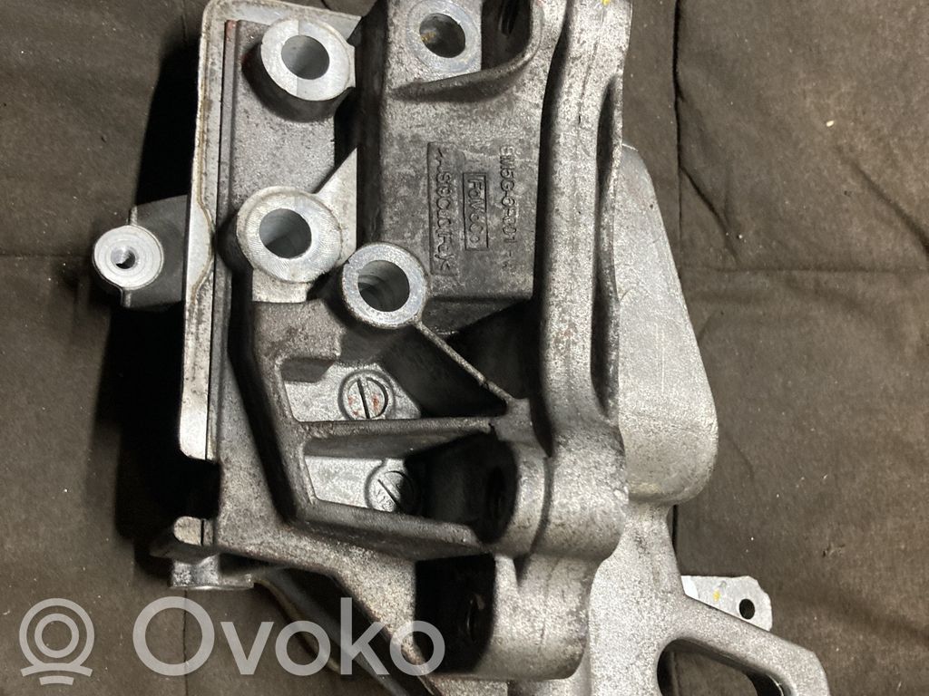 Engine mounting bracket   BM5G6F001A