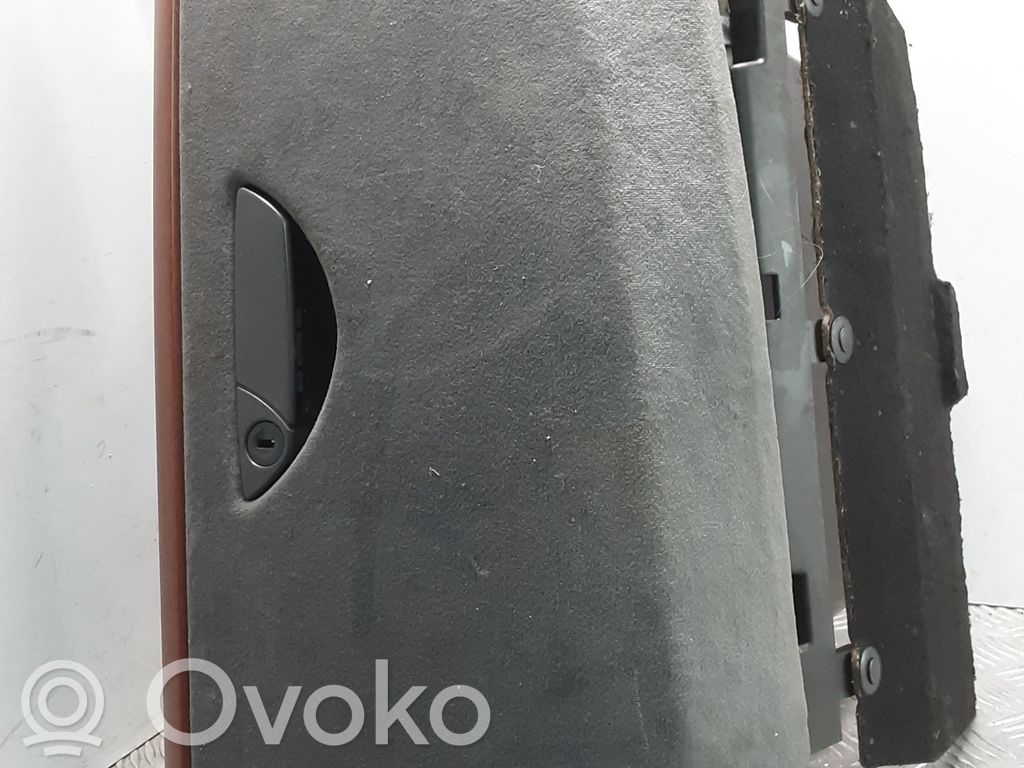 Citroen C8 Daiktadėžės (bordačioko) komplektas 