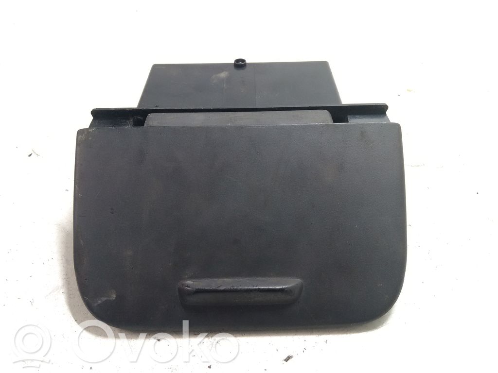 Volvo V70 Ashtray (front) 