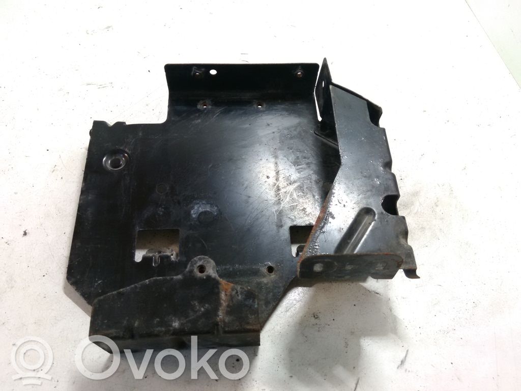 Renault Trafic II (X83) Other engine bay part 