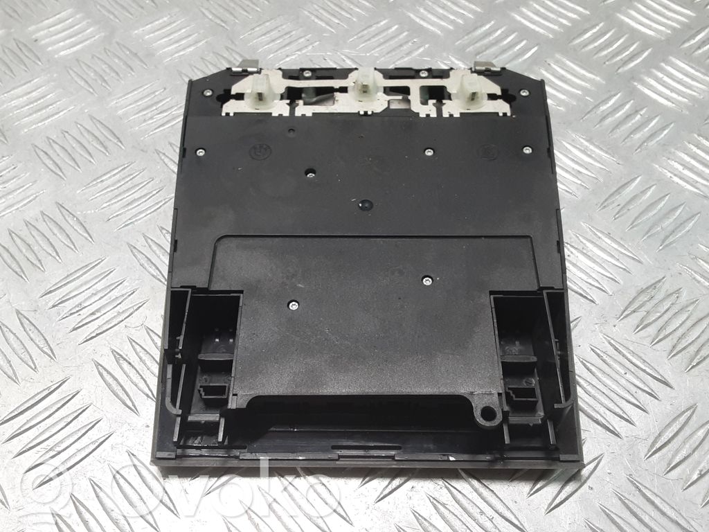 Front seat light   9225476,6932827