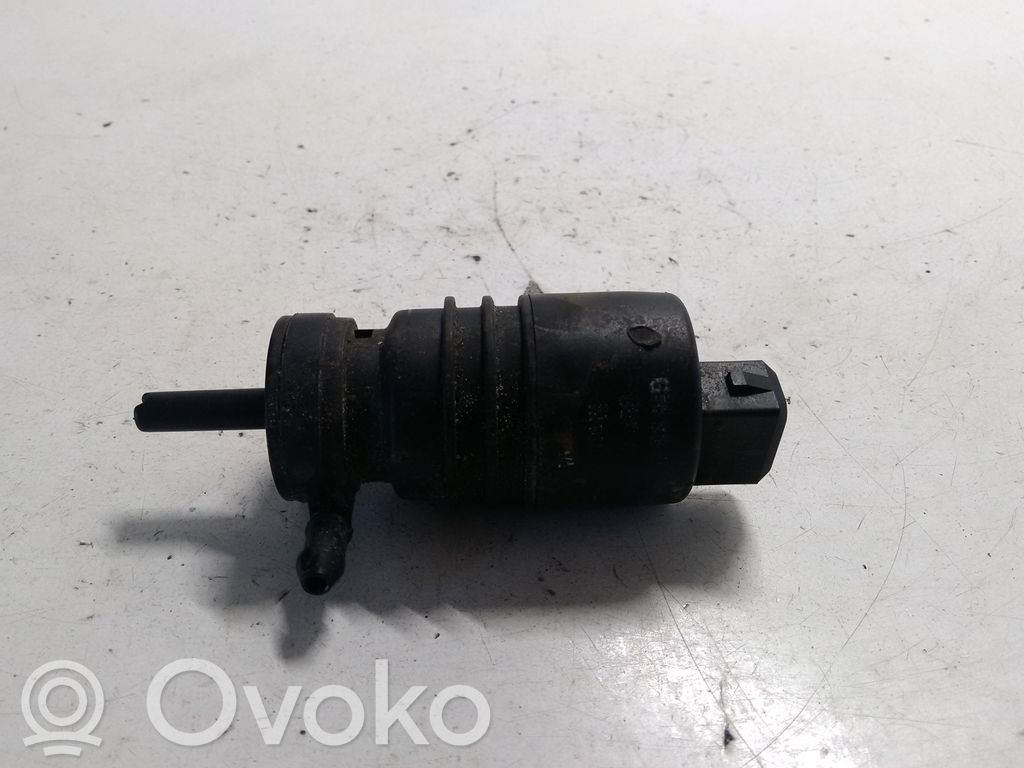 Saab 9-5 Windscreen/windshield washer pump 