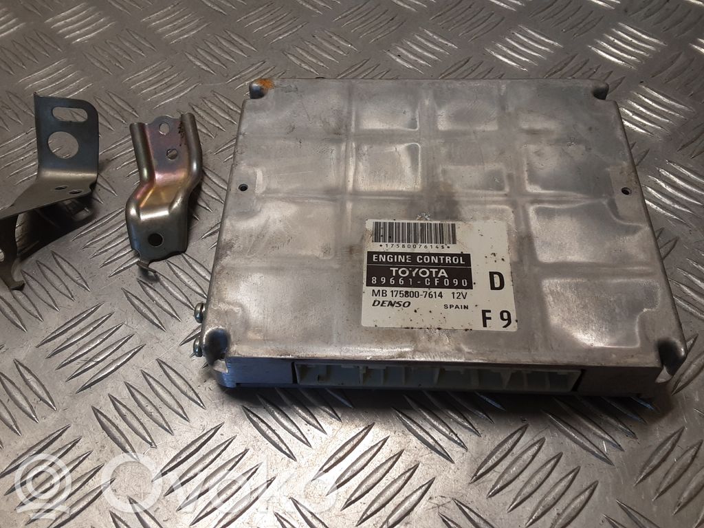 Toyota Corolla Verso AR10 Engine control unit/module 