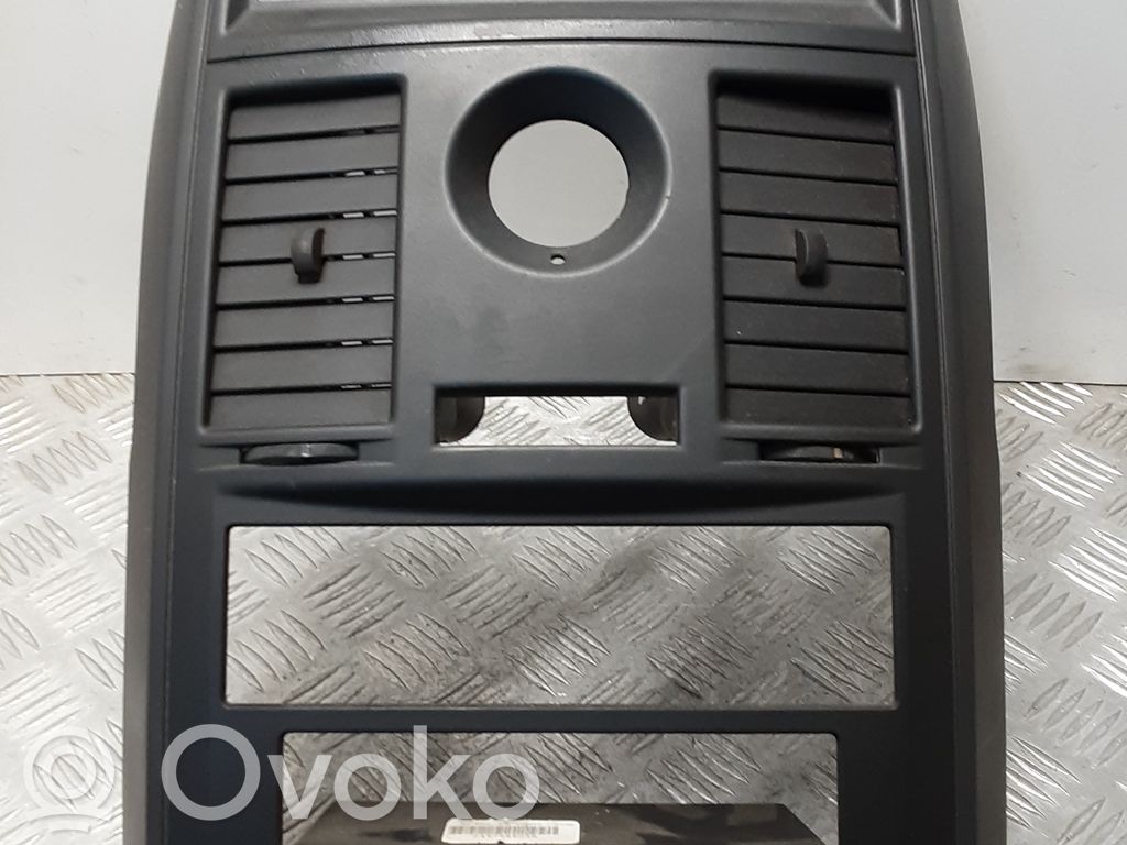 Chrysler Grand Voyager V Dysze / Kratki środkowego nawiewu deski rozdzielczej 