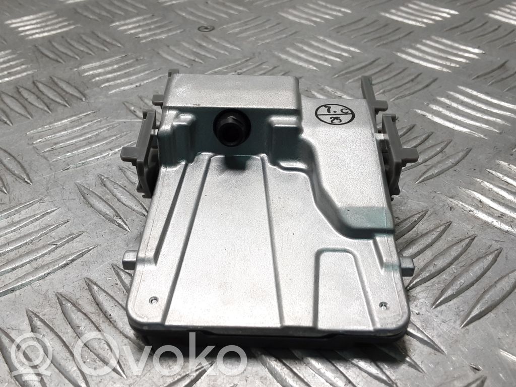 Lexus NX Windshield/windscreen camera 