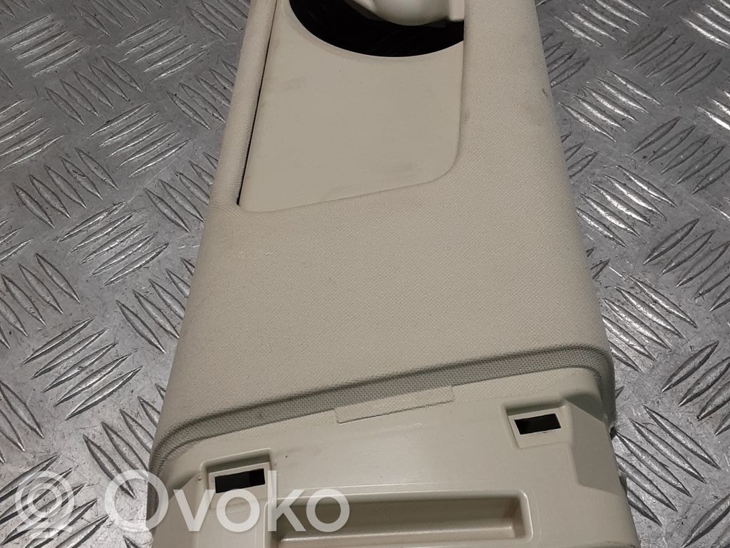 Lexus NX Pilar (B) (superior) 
