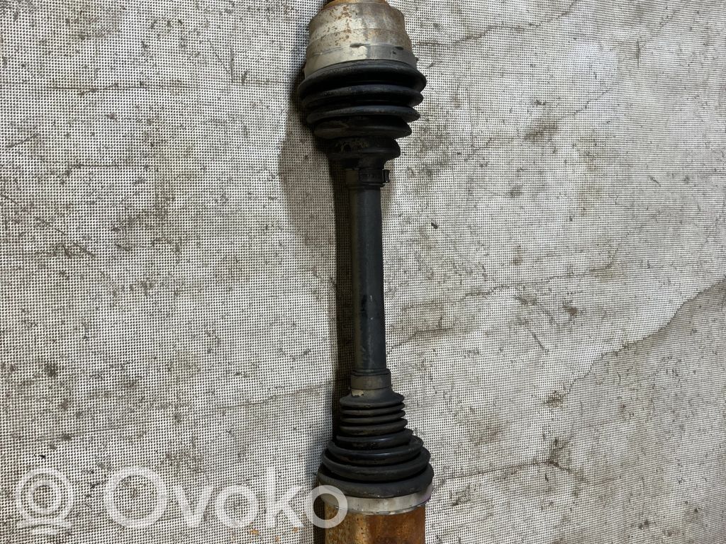 Volvo V40 Priekinis pusašis 
