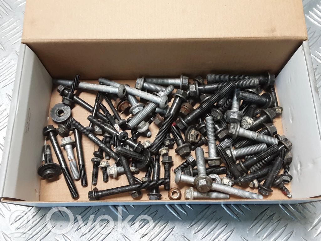 Volvo V40 Nuts/bolts 