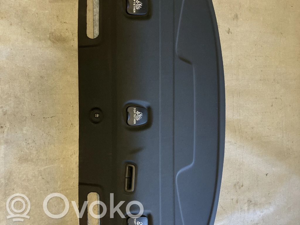 Jaguar XE Hattuhylly 