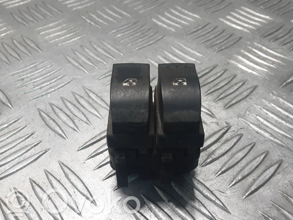 Renault Laguna II Electric window control switch 