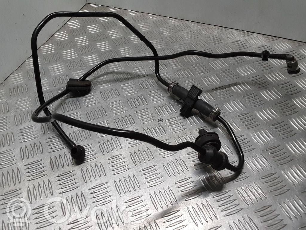 Jaguar F-Pace Vacuum line/pipe/hose 