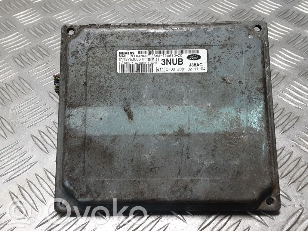 Ford Fiesta Engine control unit/module 