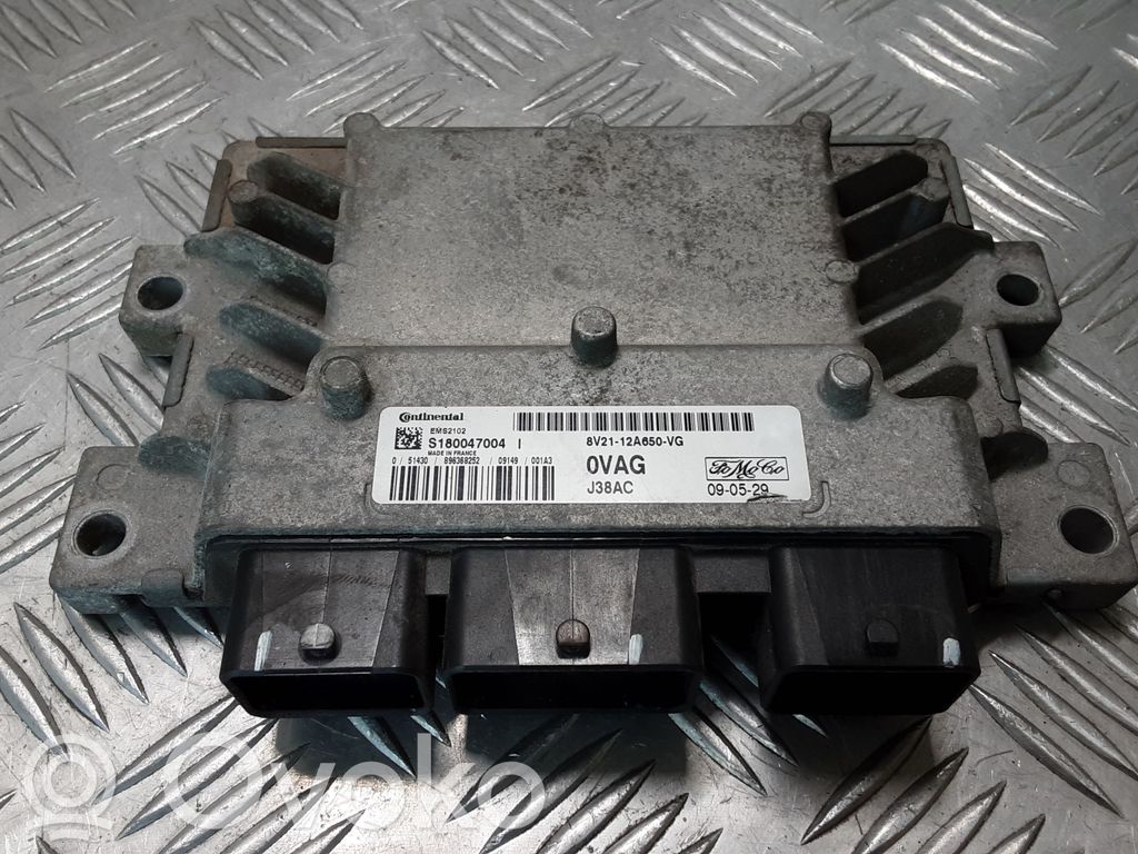 Engine control unit/module   8V2112A650VG,S180047004
