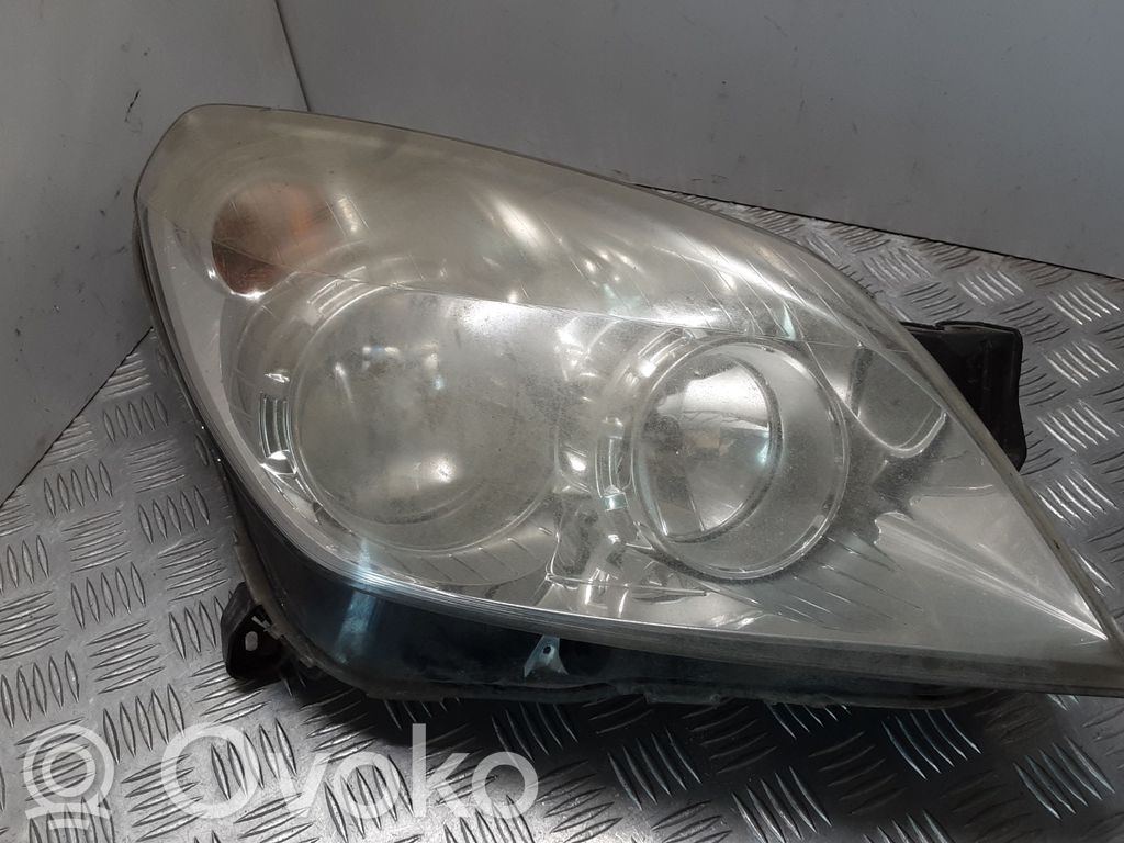Opel Astra H Phare frontale 