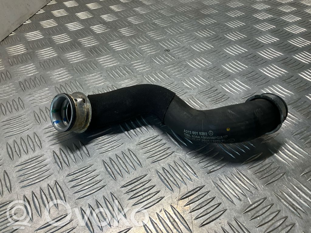 Mercedes-Benz C W204 Tubo flessibile del liquido di raffreddamento del motore 