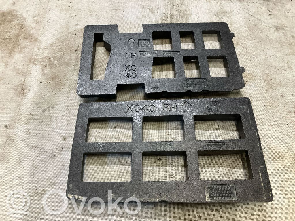 Volvo XC40 Inne elementy wykończenia bagażnika 