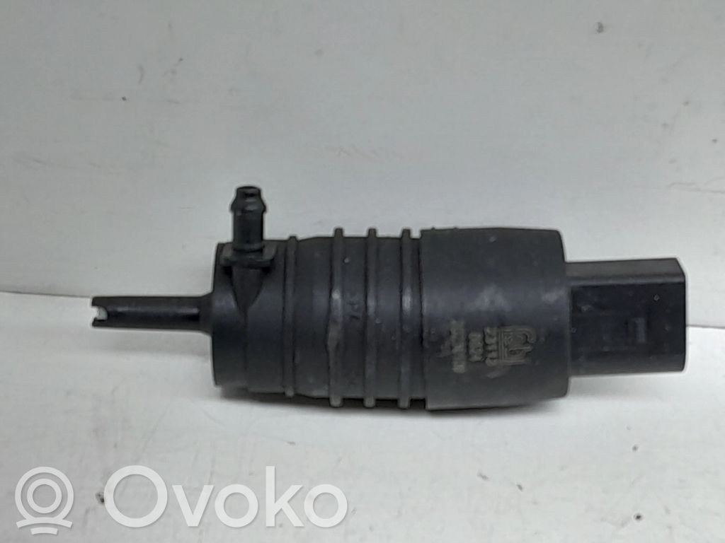 Audi A6 S6 C7 4G Windscreen/windshield washer pump 