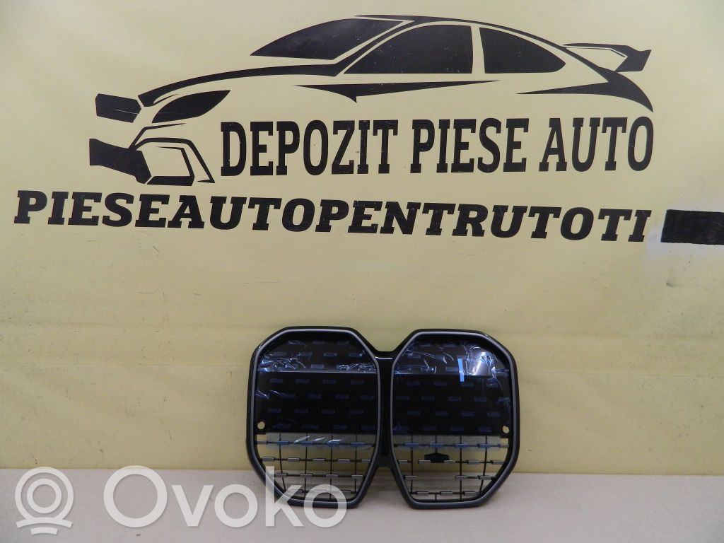BMW 4 G22 G23 G24 G26 Rejilla superior del radiador del parachoques delantero 
