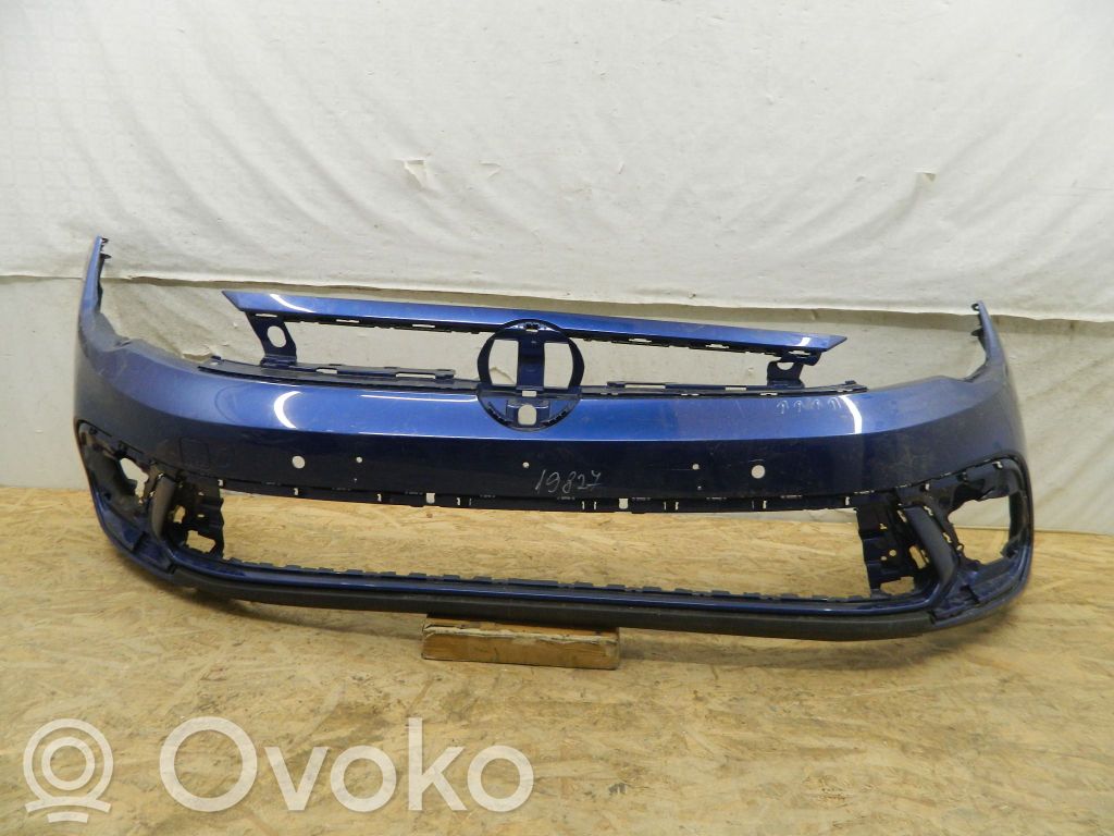 Volkswagen Polo VI Parachoques delantero 