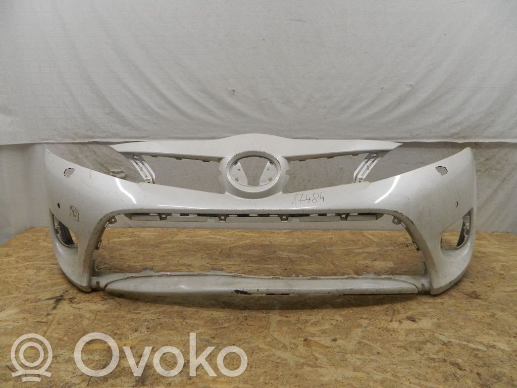 Toyota RAV 4 (XA40) Etupuskuri 