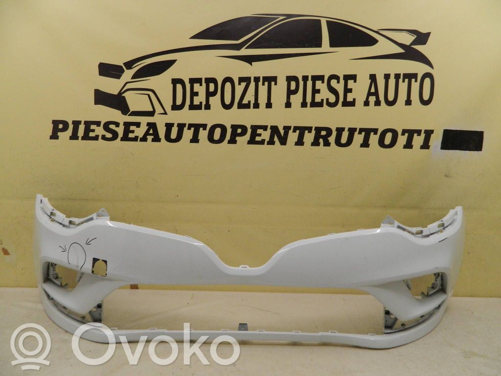 Renault Clio IV Parachoques delantero 