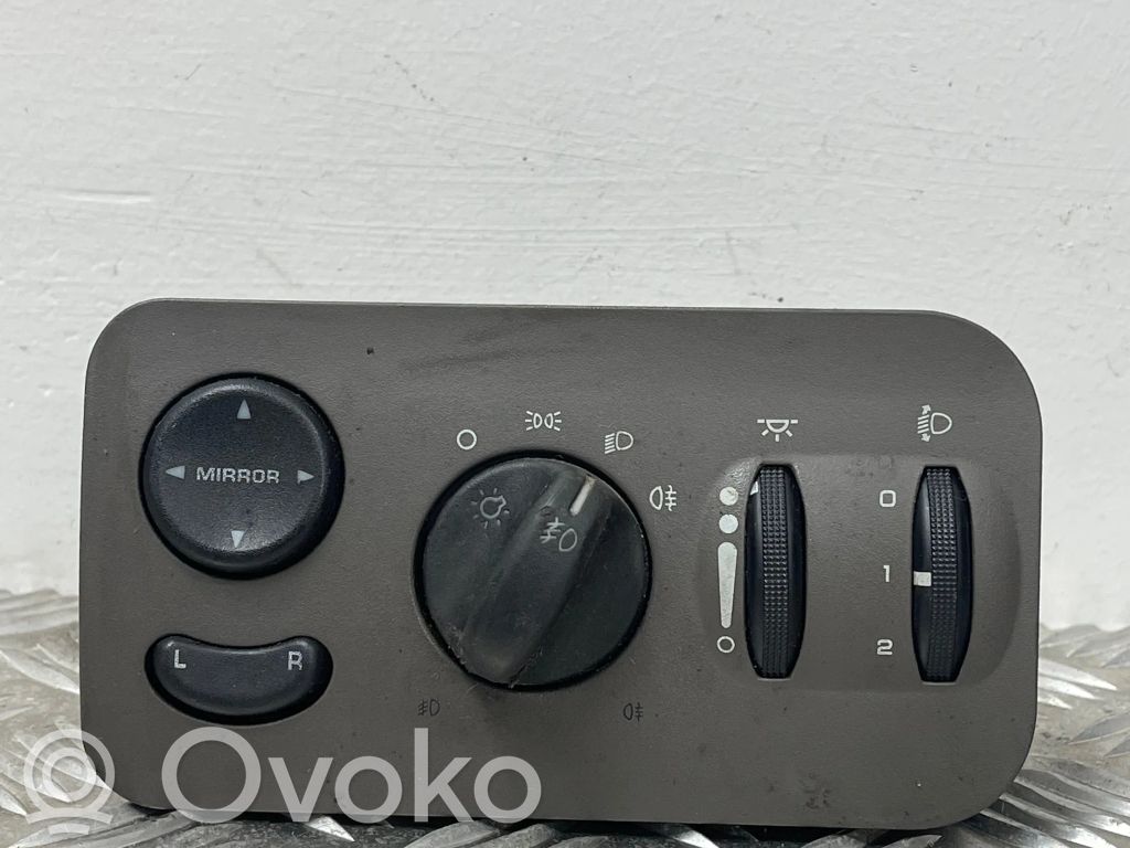 Chrysler Voyager Light switch 