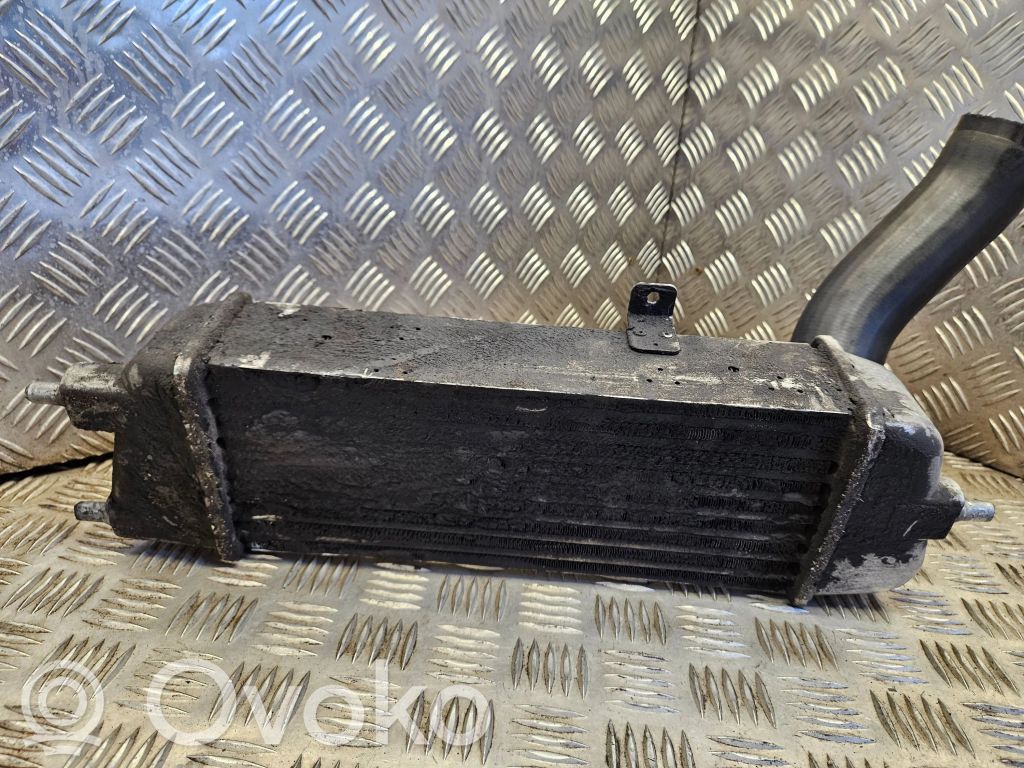 Hyundai i30 Interkūlerio radiatorius 
