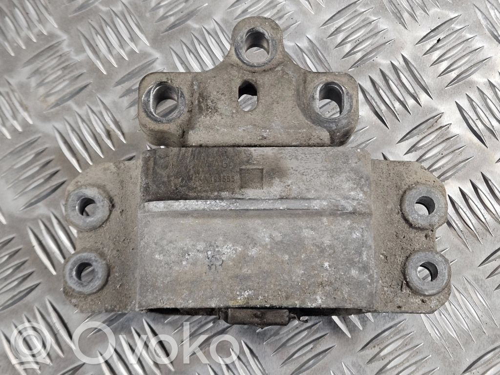 Volkswagen Touran I Engine mount bracket 