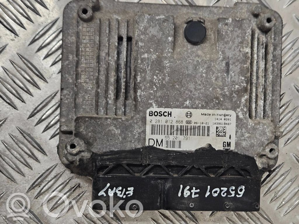 Opel Vectra C Engine control unit/module 