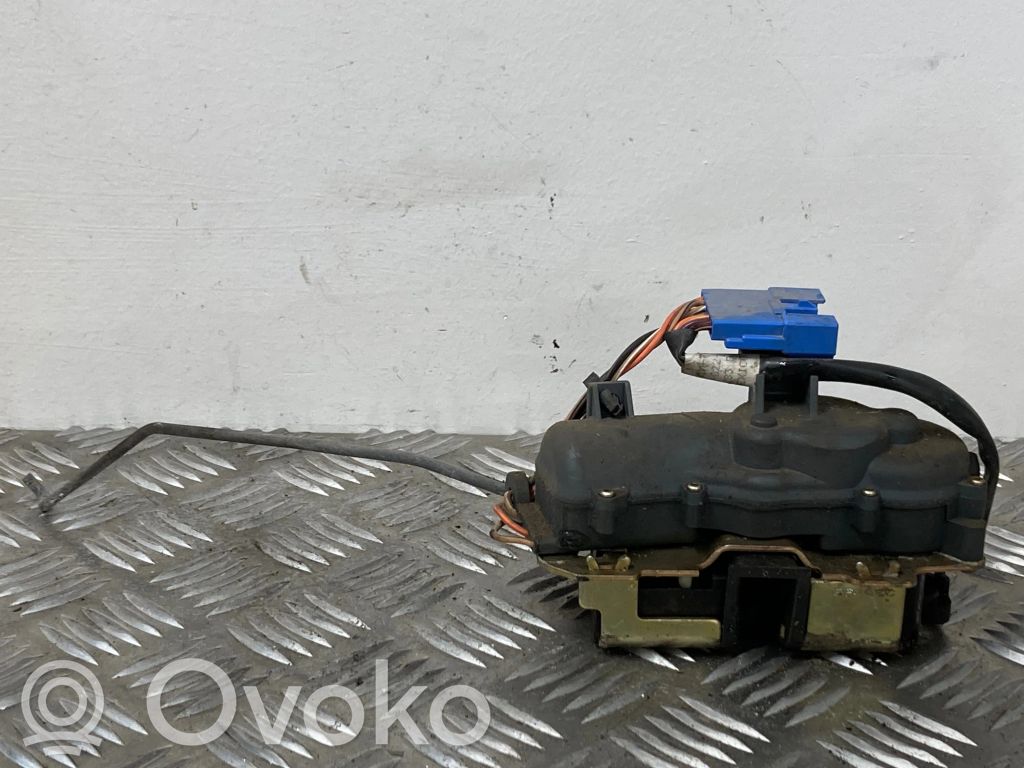 Loading door lock