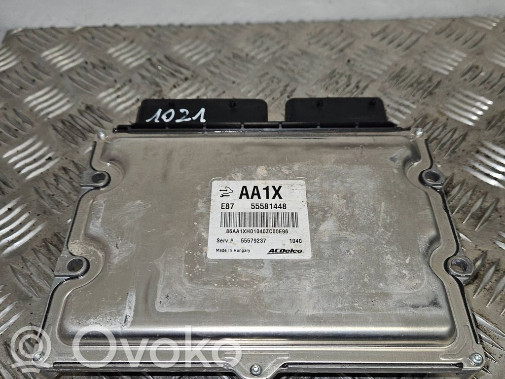 Opel Meriva B Engine control unit/module 