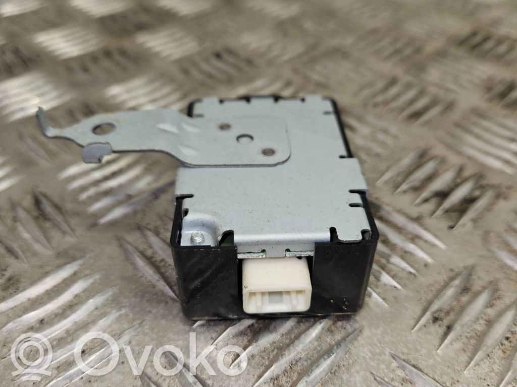 Toyota Yaris Unité de commande module de porte 