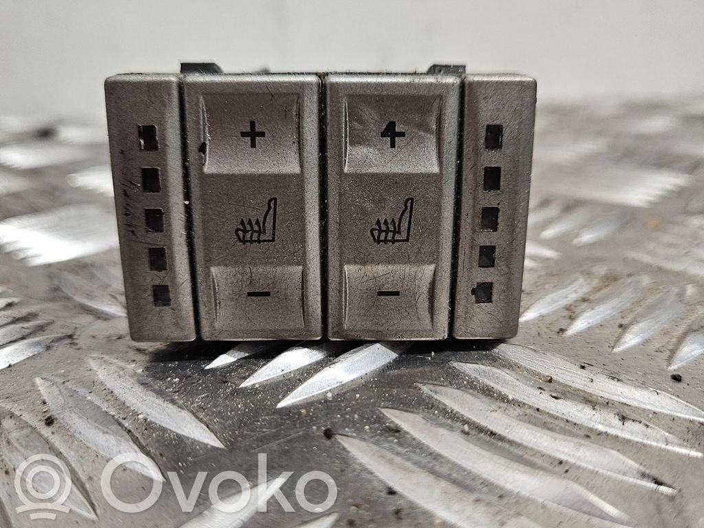 Ford Mondeo MK IV Включатель обогрева 