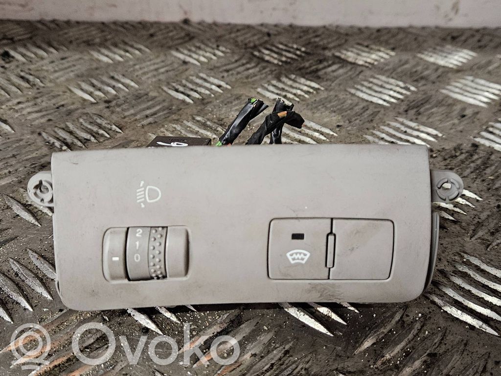 KIA Ceed Headlight level height control switch 