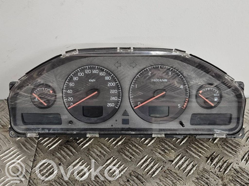 Volvo S80 Speedometer (instrument cluster) 