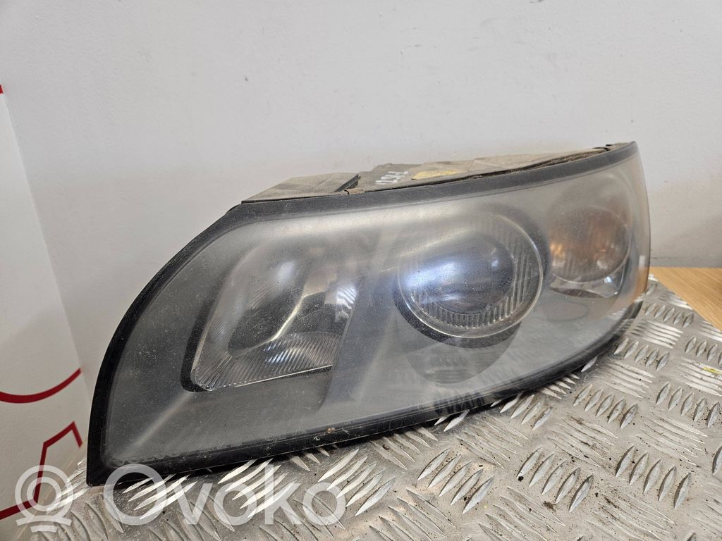 Phare frontale   30698885,0301198203