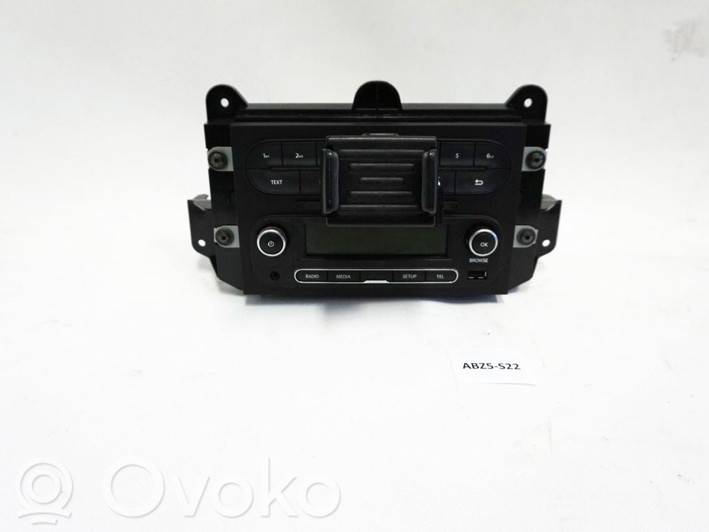 Panel / Radioodtwarzacz CD/DVD/GPS   281150852R