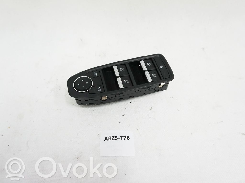 Renault Captur II Quarter vent window switch 