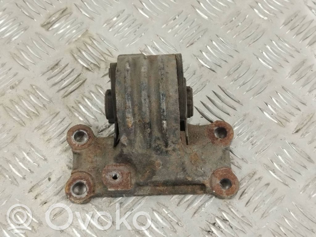 Engine mount bracket